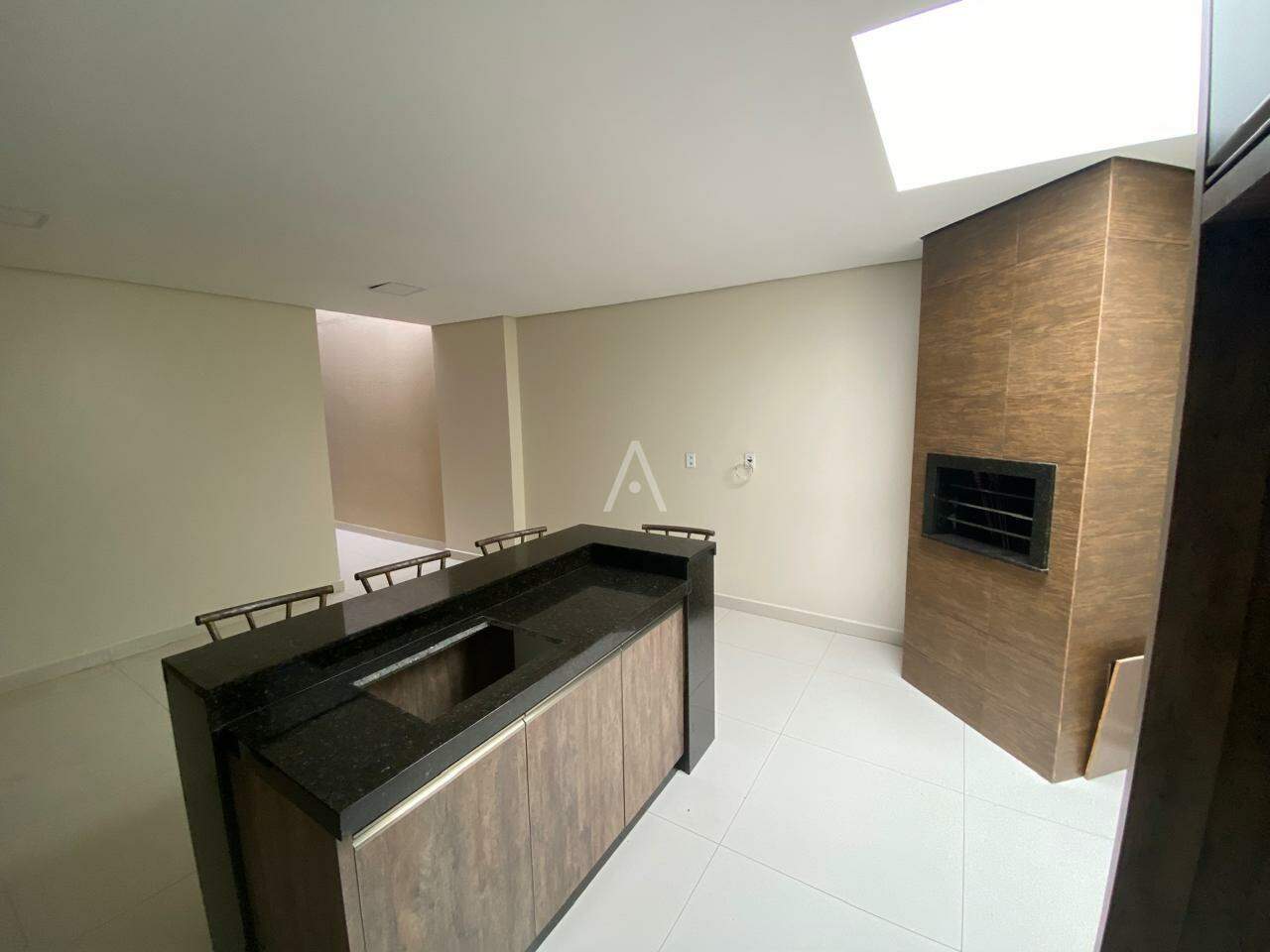 Casa Residencial para para aluguel no Bairro CANADA em CASCAVEL: 