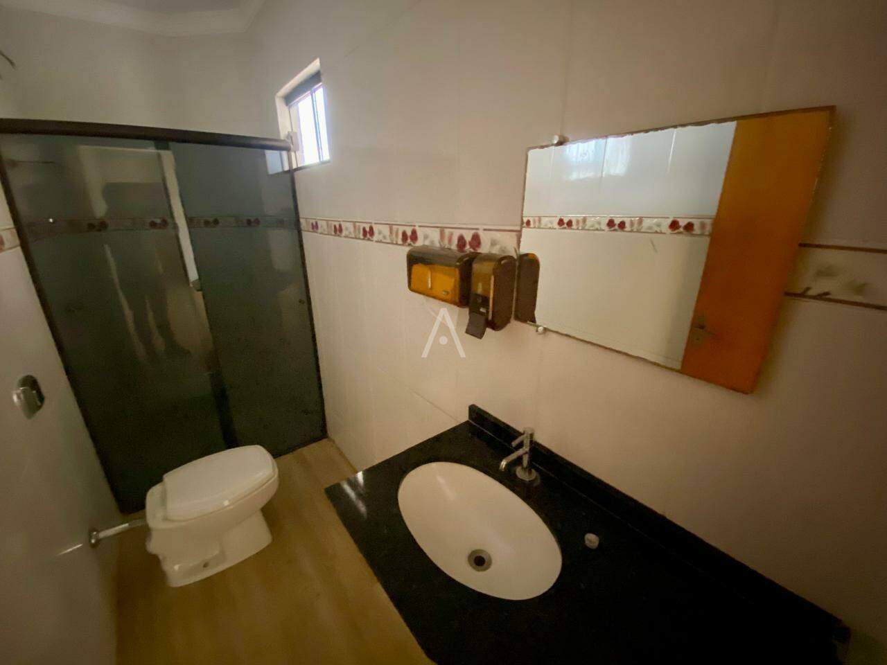 Casa Residencial para para aluguel no Bairro CANADA em CASCAVEL: 