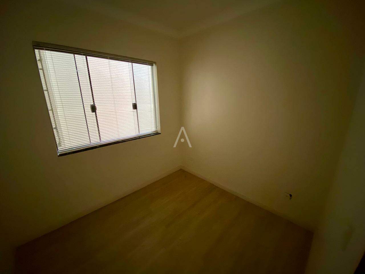 Casa Residencial para para aluguel no Bairro CANADA em CASCAVEL: 
