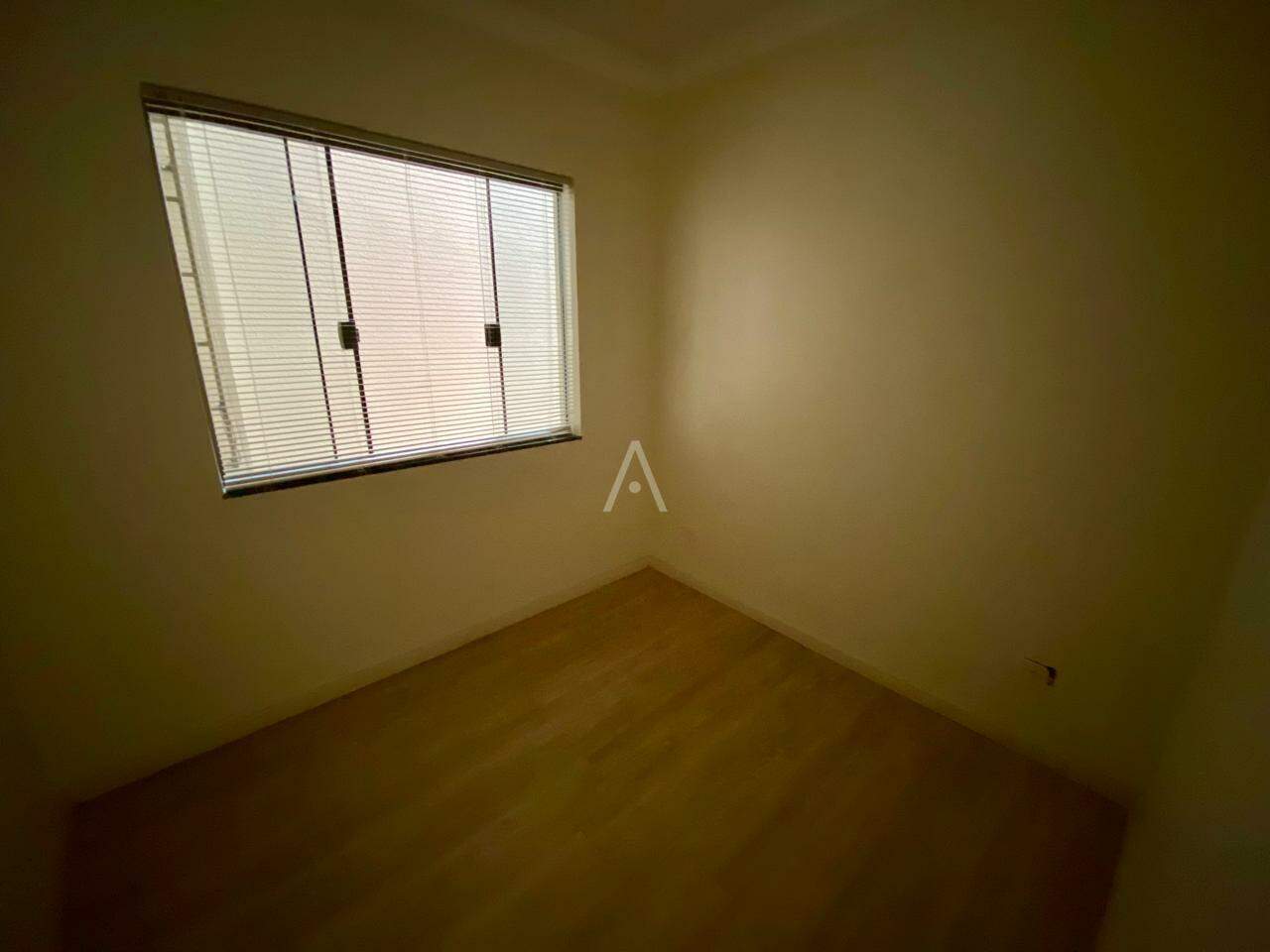 Casa Residencial para para aluguel no Bairro CANADA em CASCAVEL: 