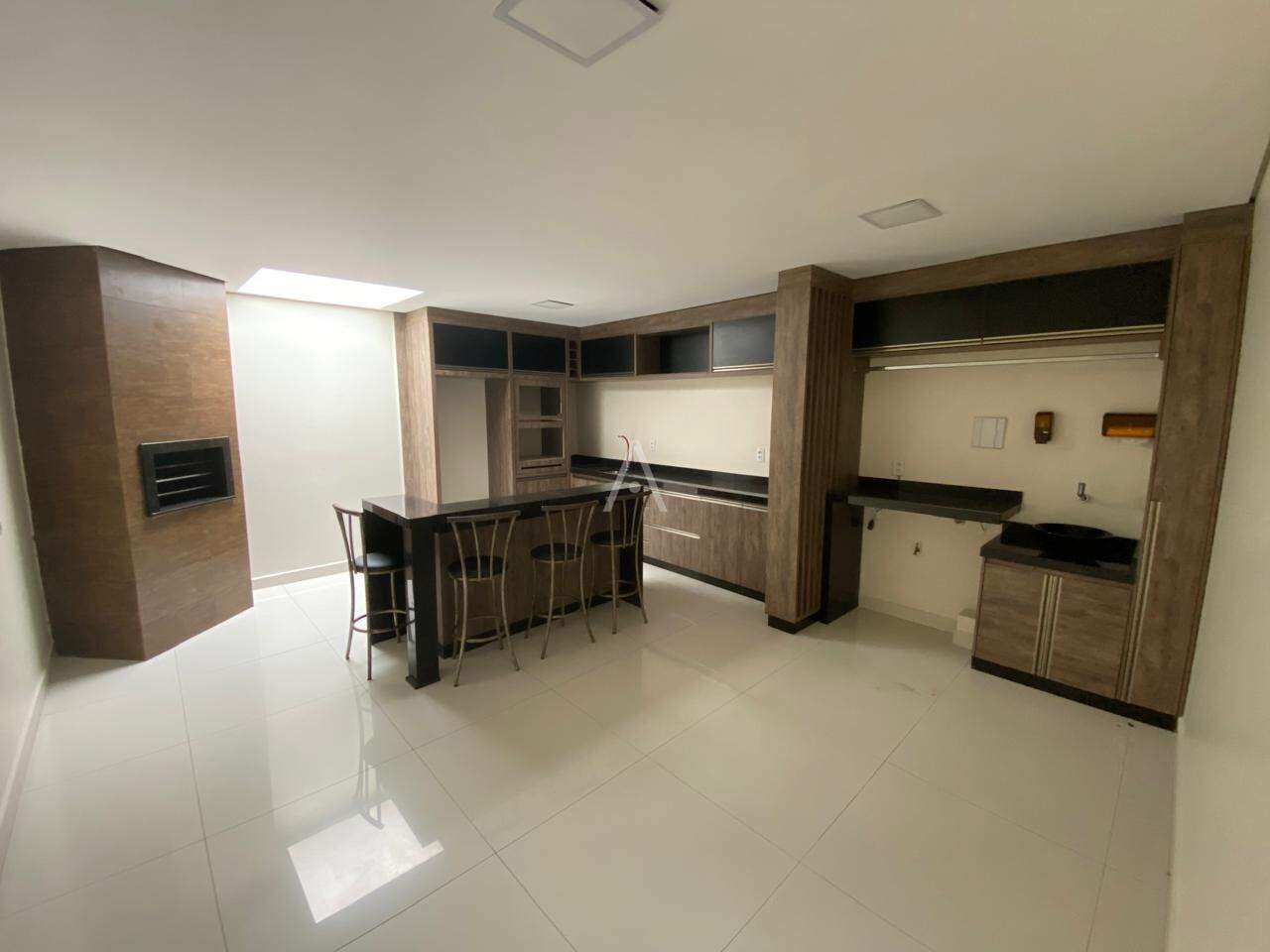 Casa Residencial para para aluguel no Bairro CANADA em CASCAVEL: 
