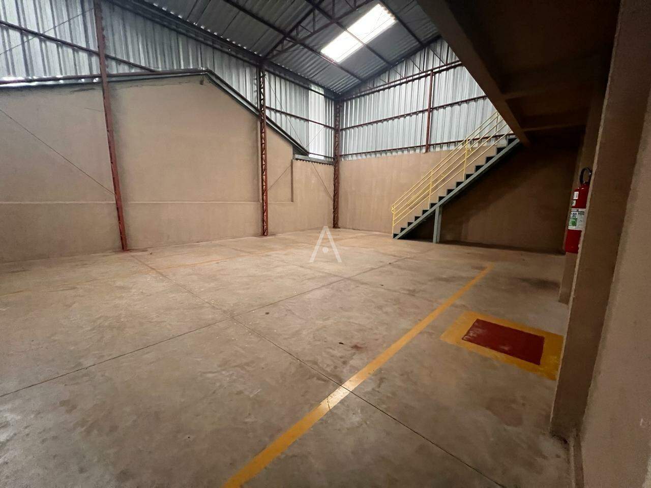 Barracão Comercial para para aluguel no Bairro COQUEIRAL em CASCAVEL: 