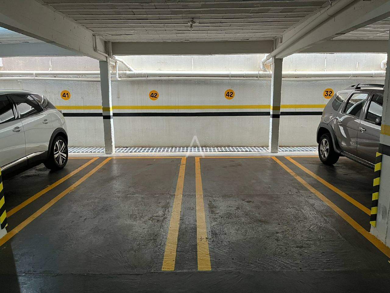 Apartamento para para aluguel no Bairro CENTRO em TOLEDO: