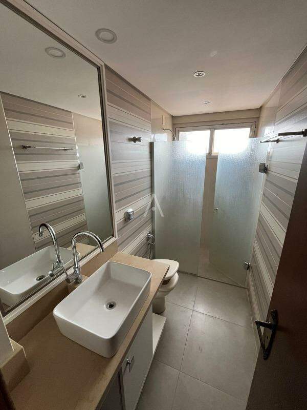 Apartamento para para aluguel no Bairro CENTRO em TOLEDO: