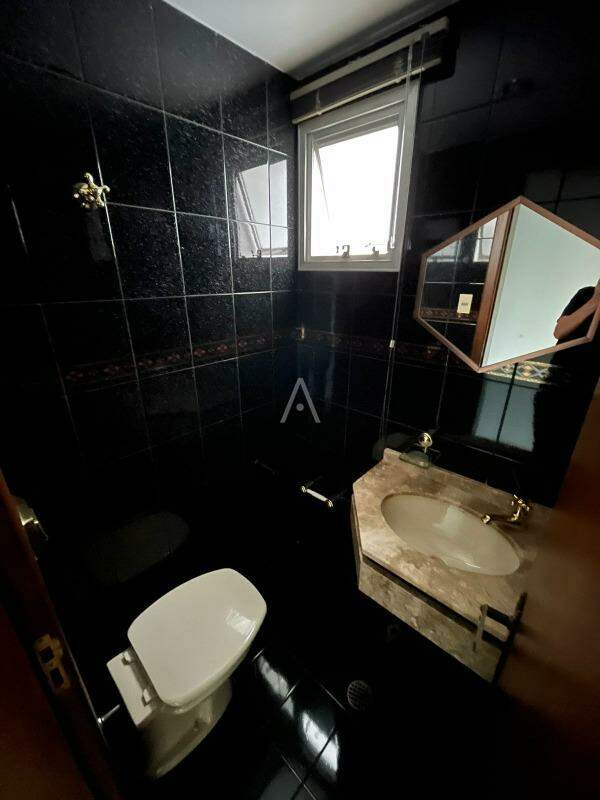 Apartamento para para aluguel no Bairro CENTRO em TOLEDO: