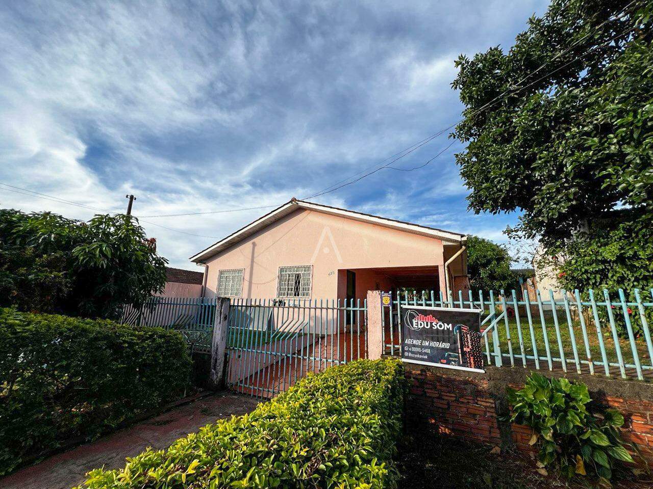 Casa Residencial para à venda no Bairro CASCAVEL VELHO em CASCAVEL: 