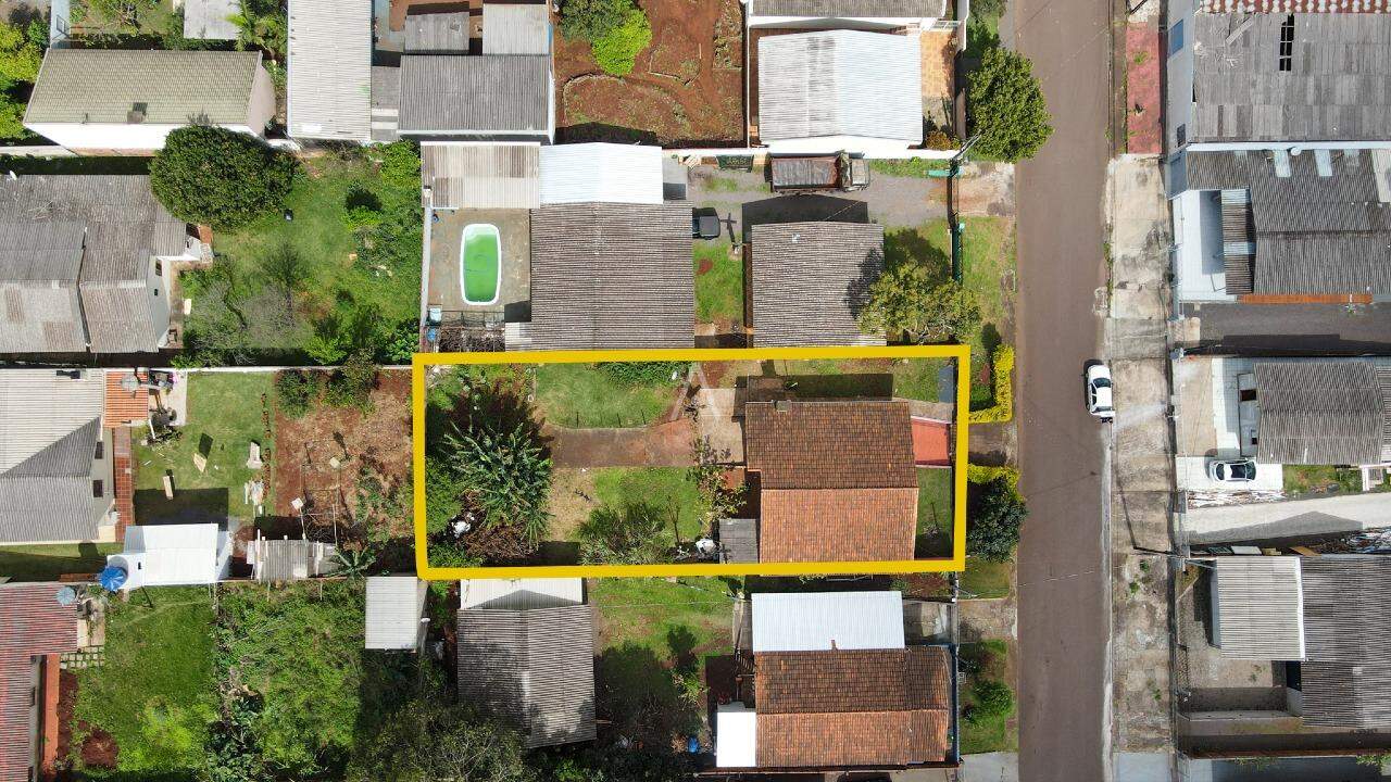 Casa Residencial para à venda no Bairro CASCAVEL VELHO em CASCAVEL: 