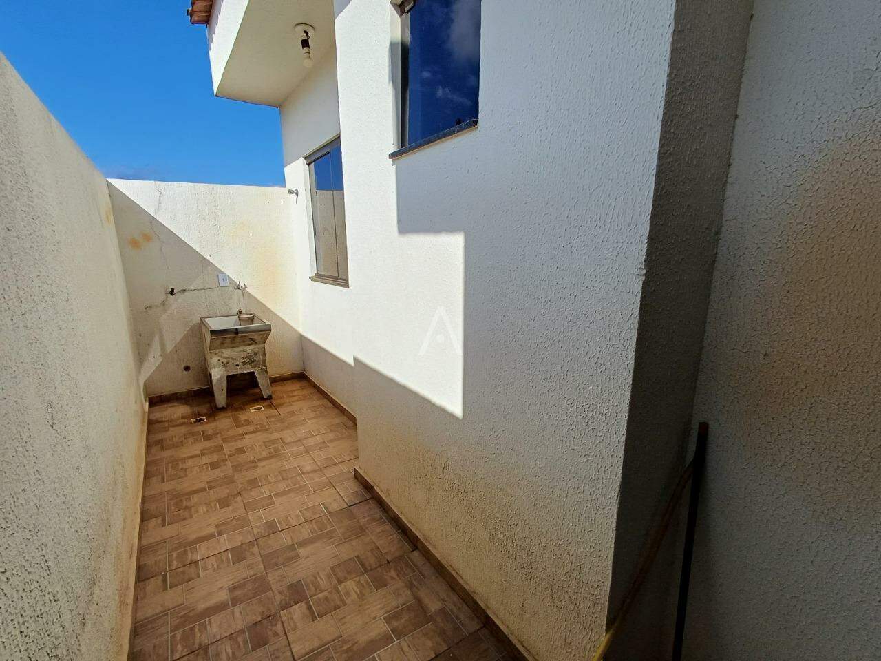 Casa Residencial para para aluguel no Bairro SANTA CRUZ em CASCAVEL: 