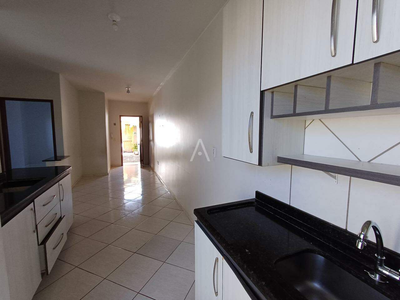 Casa Residencial para para aluguel no Bairro SANTA CRUZ em CASCAVEL: 