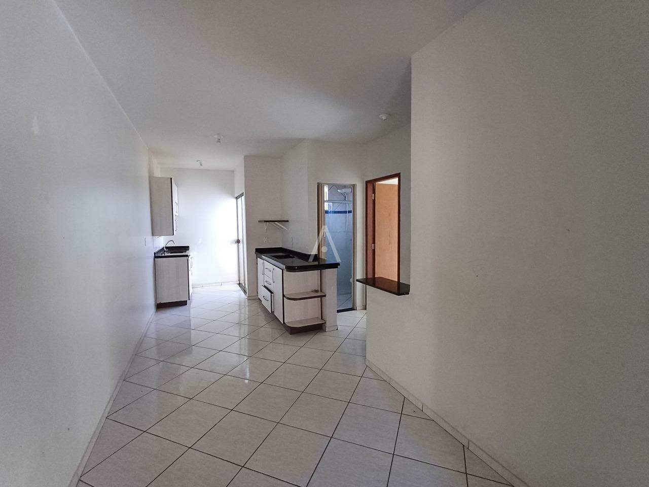 Casa Residencial para para aluguel no Bairro SANTA CRUZ em CASCAVEL: 