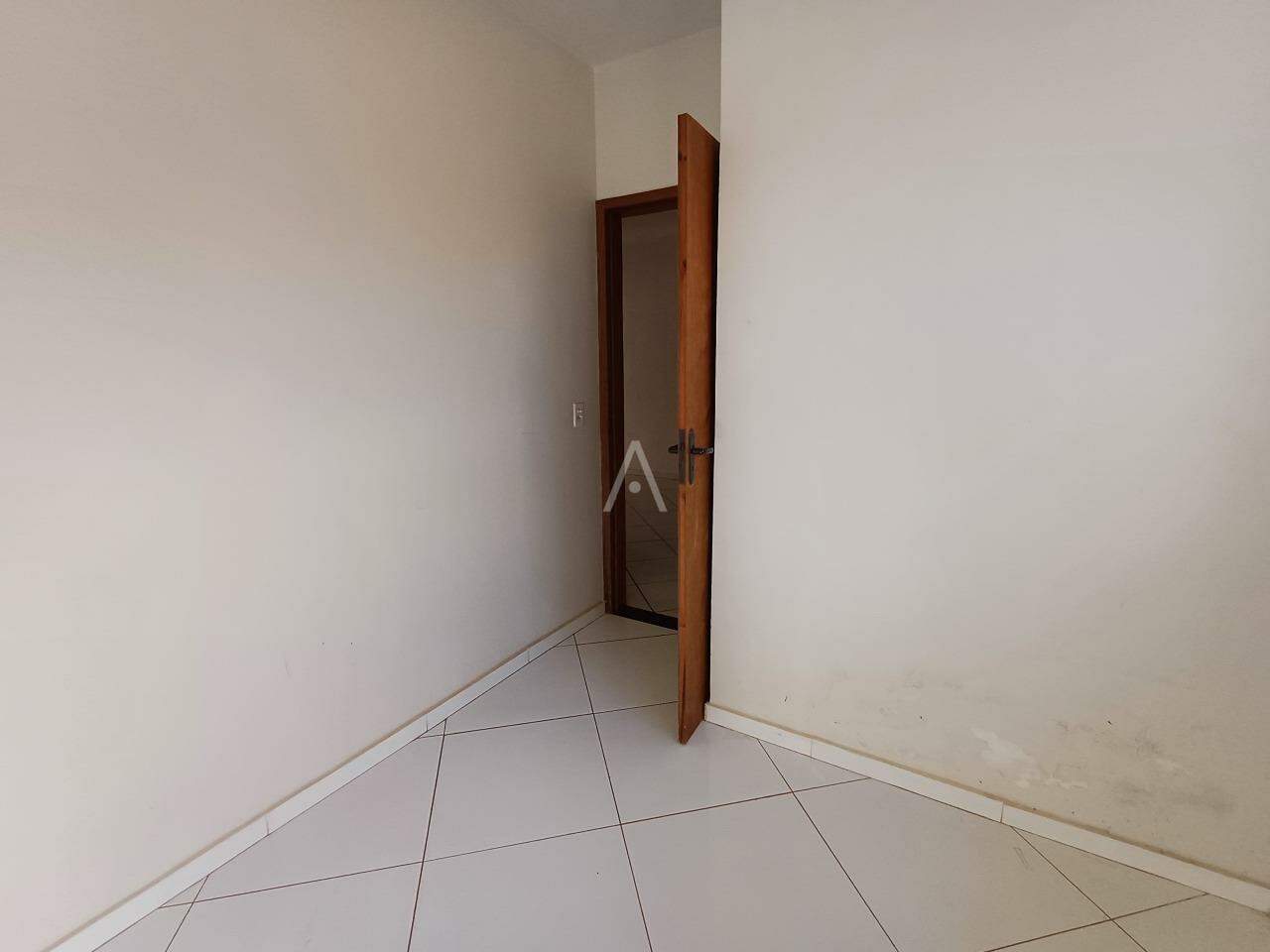 Casa Residencial para para aluguel no Bairro SANTA CRUZ em CASCAVEL: 