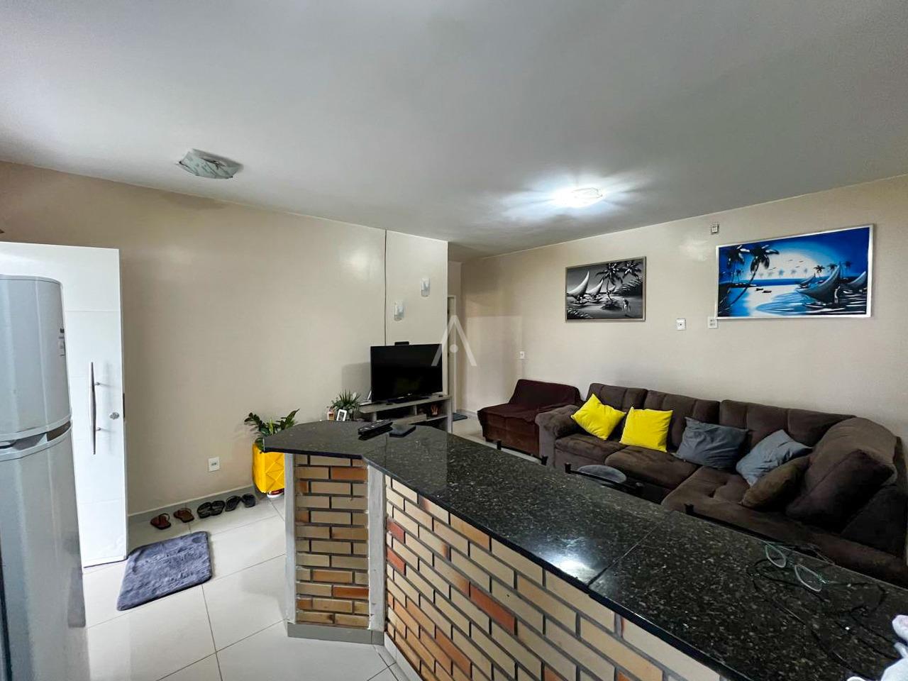 Casa Residencial para à venda no Bairro PERIOLO em CASCAVEL: 