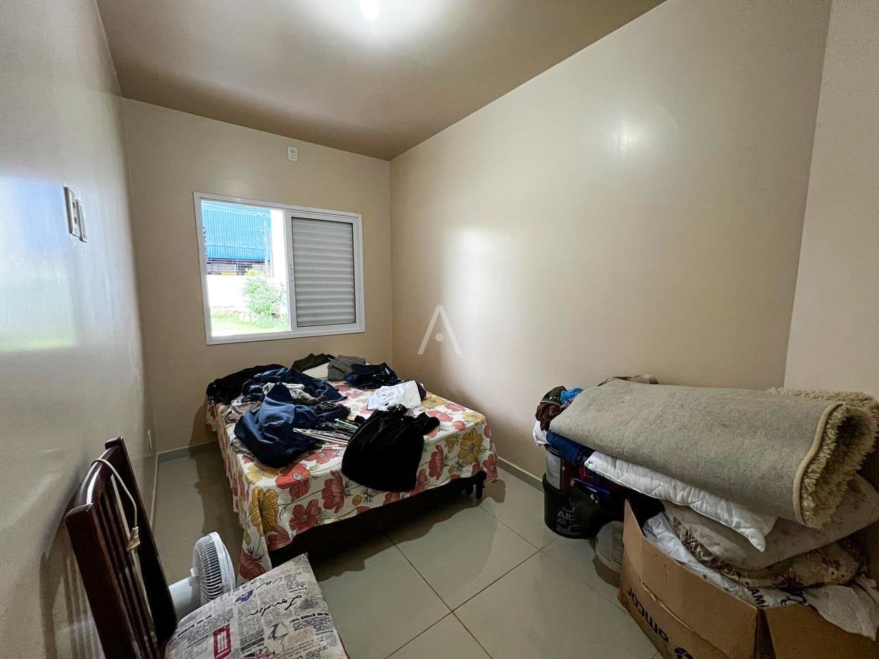 Casa Residencial para à venda no Bairro PERIOLO em CASCAVEL: 