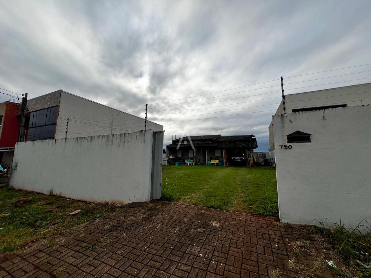 Casa Residencial para à venda no Bairro PERIOLO em CASCAVEL: 