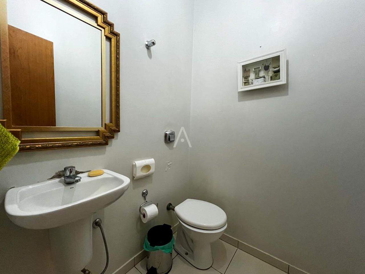 Casa Residencial para à venda no Bairro RECANTO TROPICAL em CASCAVEL: