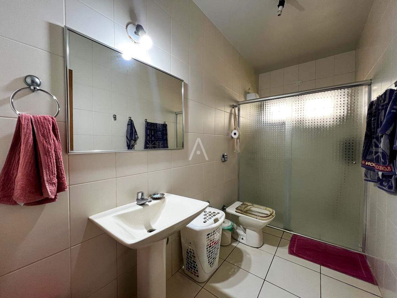 Casa Residencial para à venda no Bairro RECANTO TROPICAL em CASCAVEL: