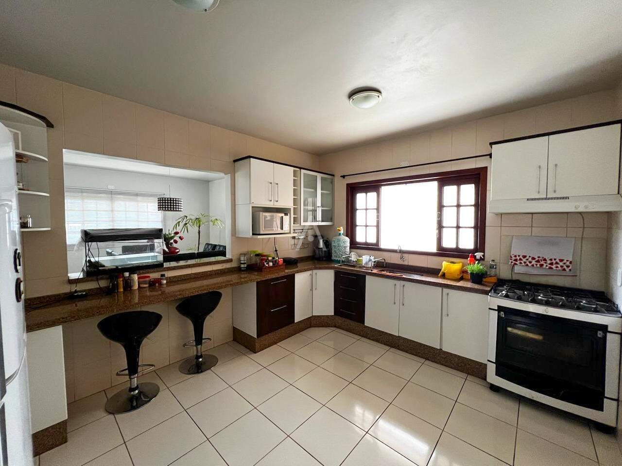 Casa Residencial para à venda no Bairro RECANTO TROPICAL em CASCAVEL: