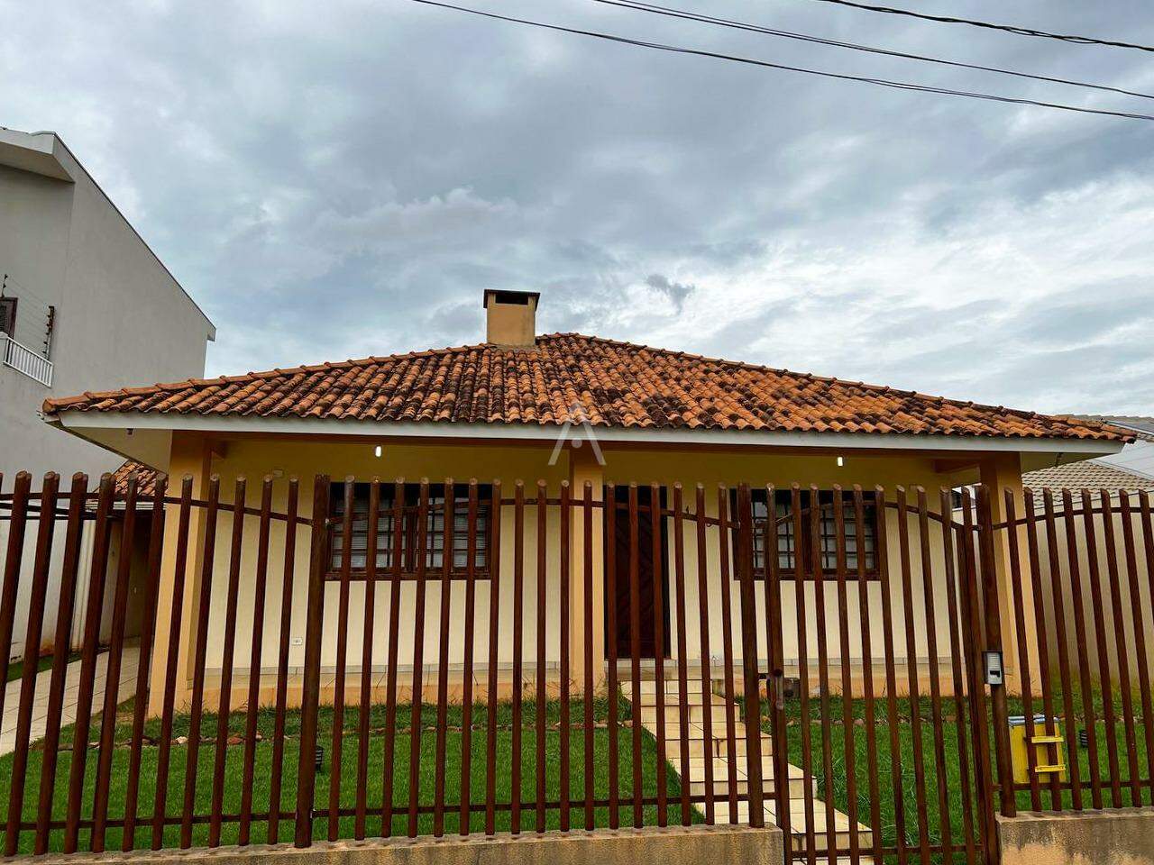 Casa Residencial para à venda no Bairro RECANTO TROPICAL em CASCAVEL: 
