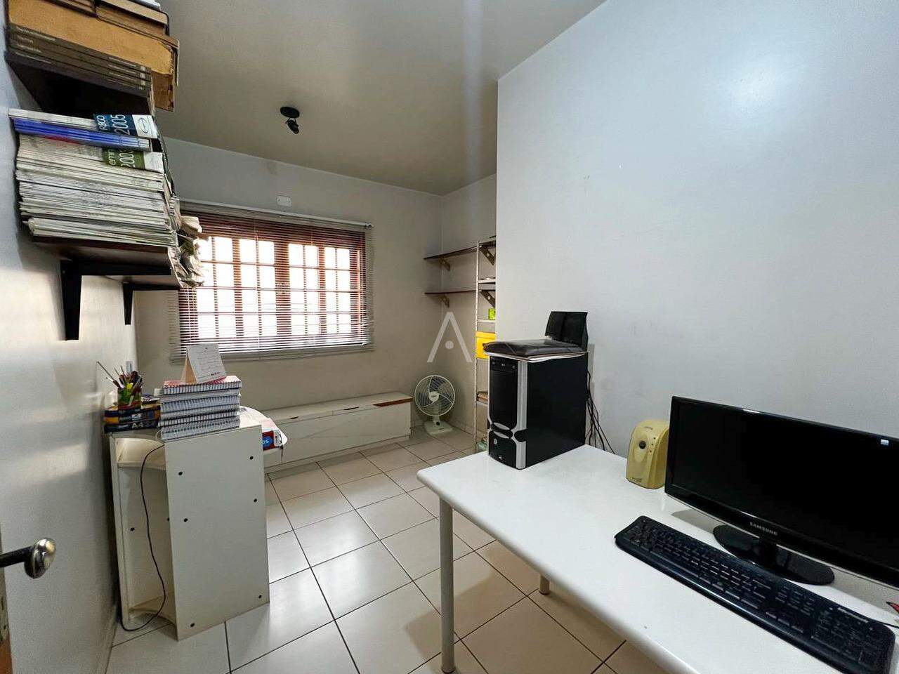 Casa Residencial para à venda no Bairro RECANTO TROPICAL em CASCAVEL: