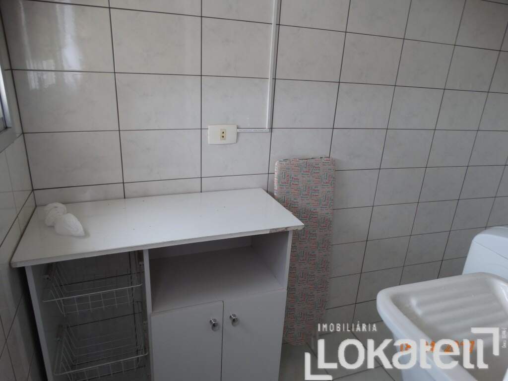 Apartamento para para aluguel no Bairro CENTRO em CASCAVEL: 