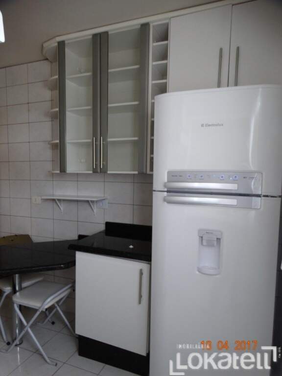 Apartamento para para aluguel no Bairro CENTRO em CASCAVEL: 