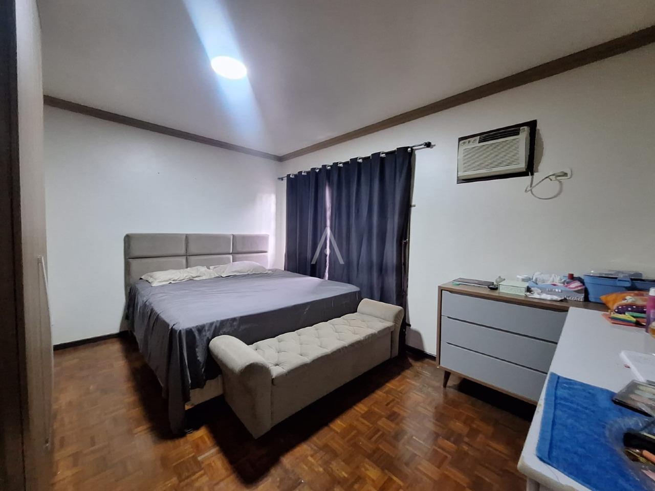 Sobrado para à venda no Bairro NEVA em CASCAVEL: suite