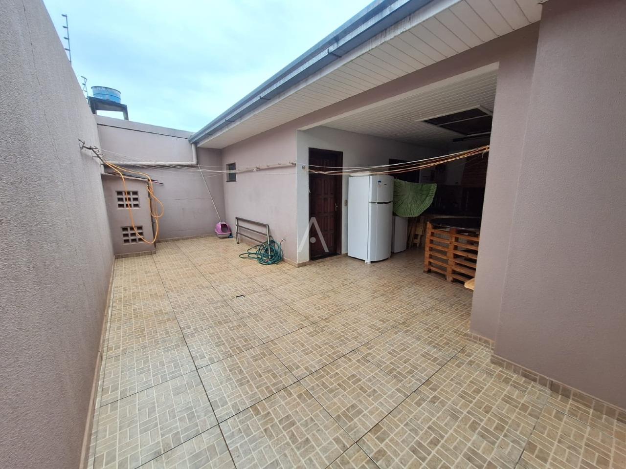 Sobrado para à venda no Bairro NEVA em CASCAVEL: àrea externa