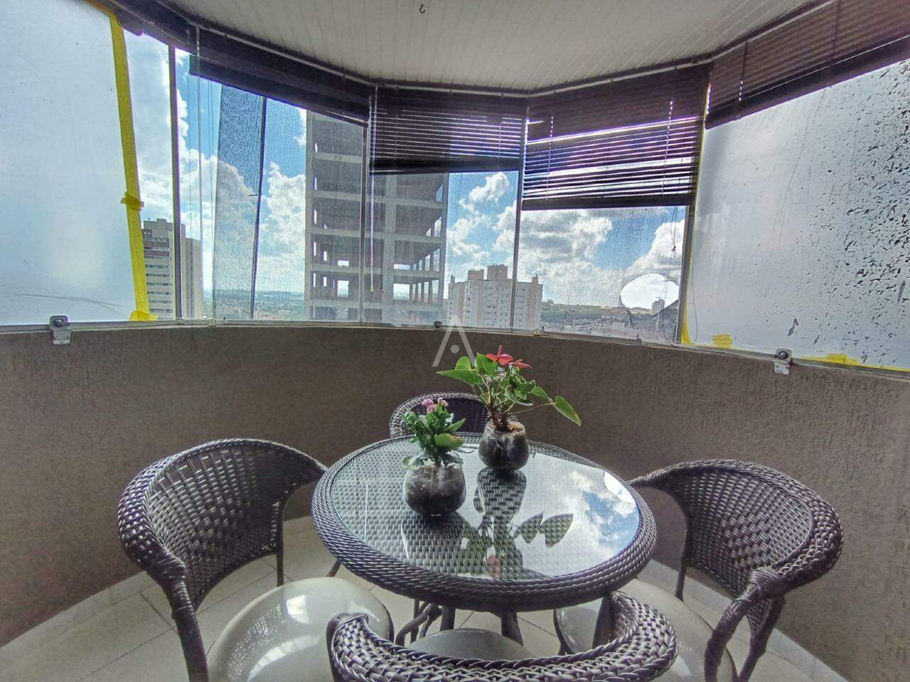 Apartamento para à venda no Bairro CENTRO em CASCAVEL: