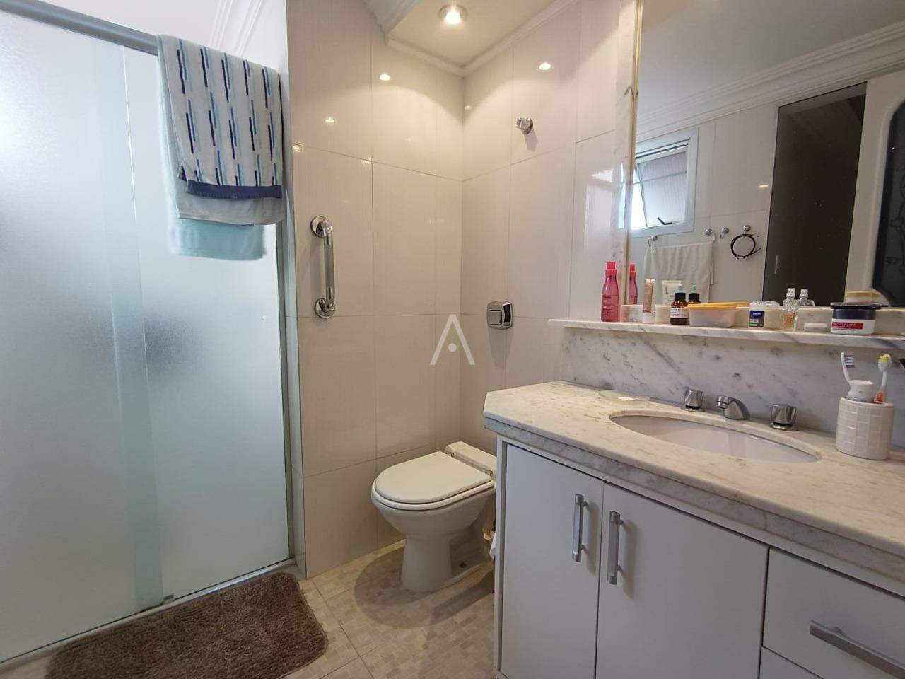 Apartamento para à venda no Bairro CENTRO em CASCAVEL: