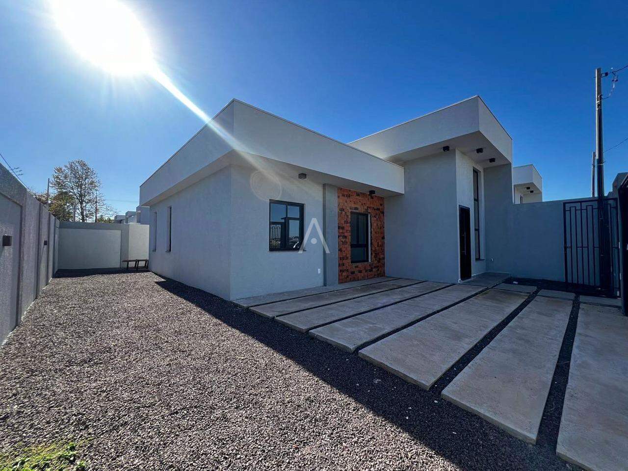 Casa Residencial para à venda no Bairro 14 DE NOVEMBRO em CASCAVEL: 