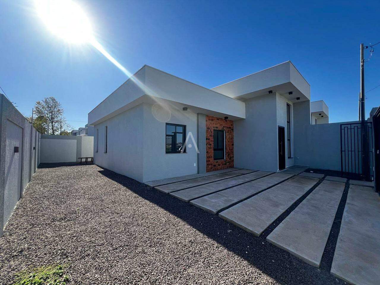 Casa Residencial para à venda no Bairro 14 DE NOVEMBRO em CASCAVEL: 