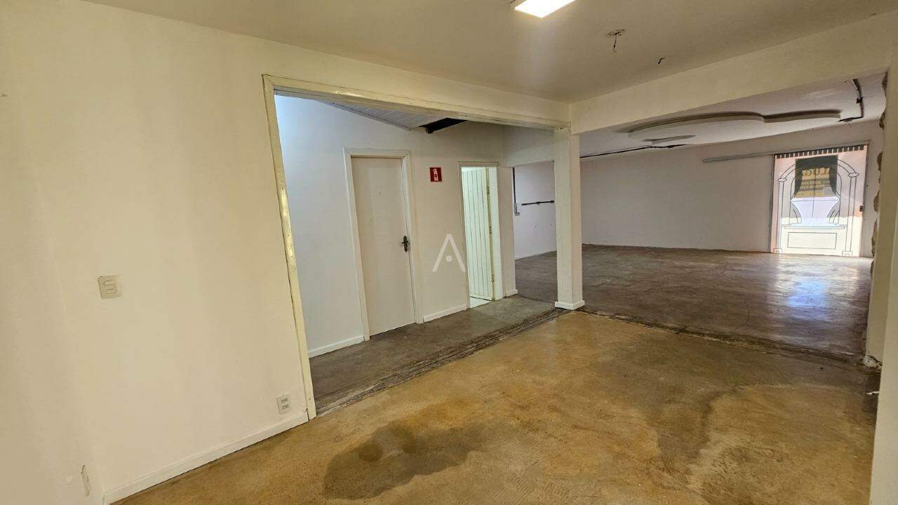 Casa Comercial para para aluguel no Bairro CENTRO em CASCAVEL: