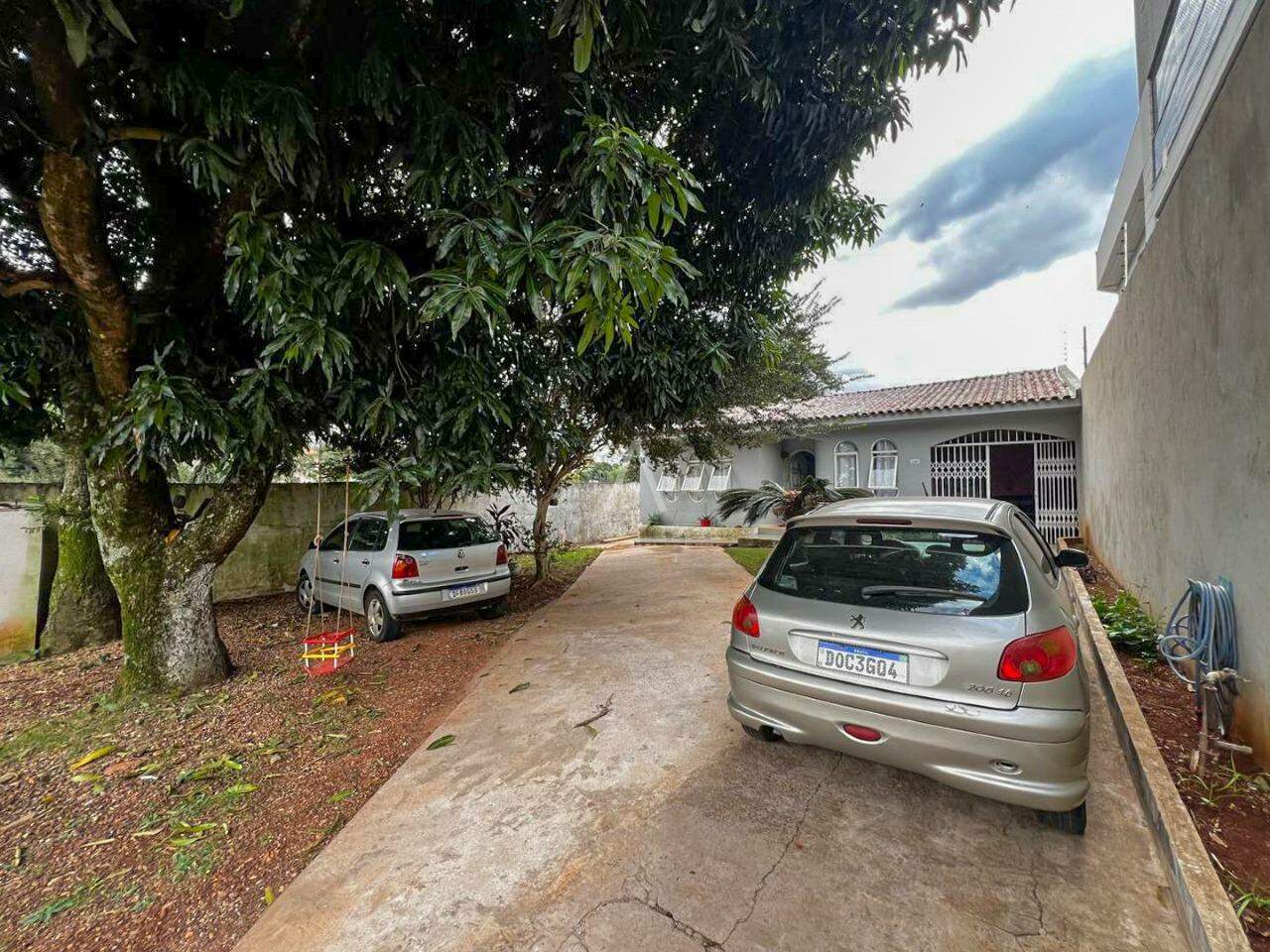 Casa Residencial para à venda no Bairro NEVA em CASCAVEL: 