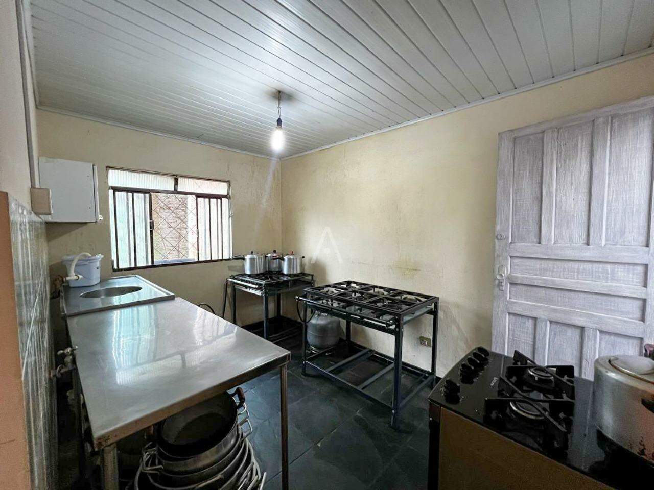 Casa Residencial para à venda no Bairro NEVA em CASCAVEL: 