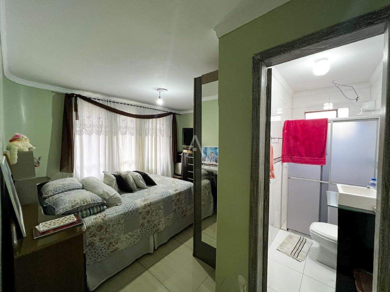 Casa Residencial para à venda no Bairro NEVA em CASCAVEL: 