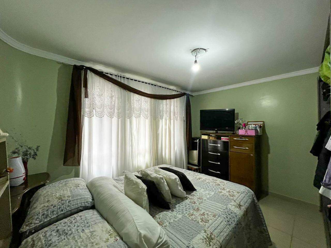 Casa Residencial para à venda no Bairro NEVA em CASCAVEL: 