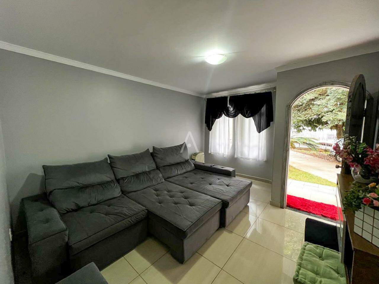 Casa Residencial para à venda no Bairro NEVA em CASCAVEL: 