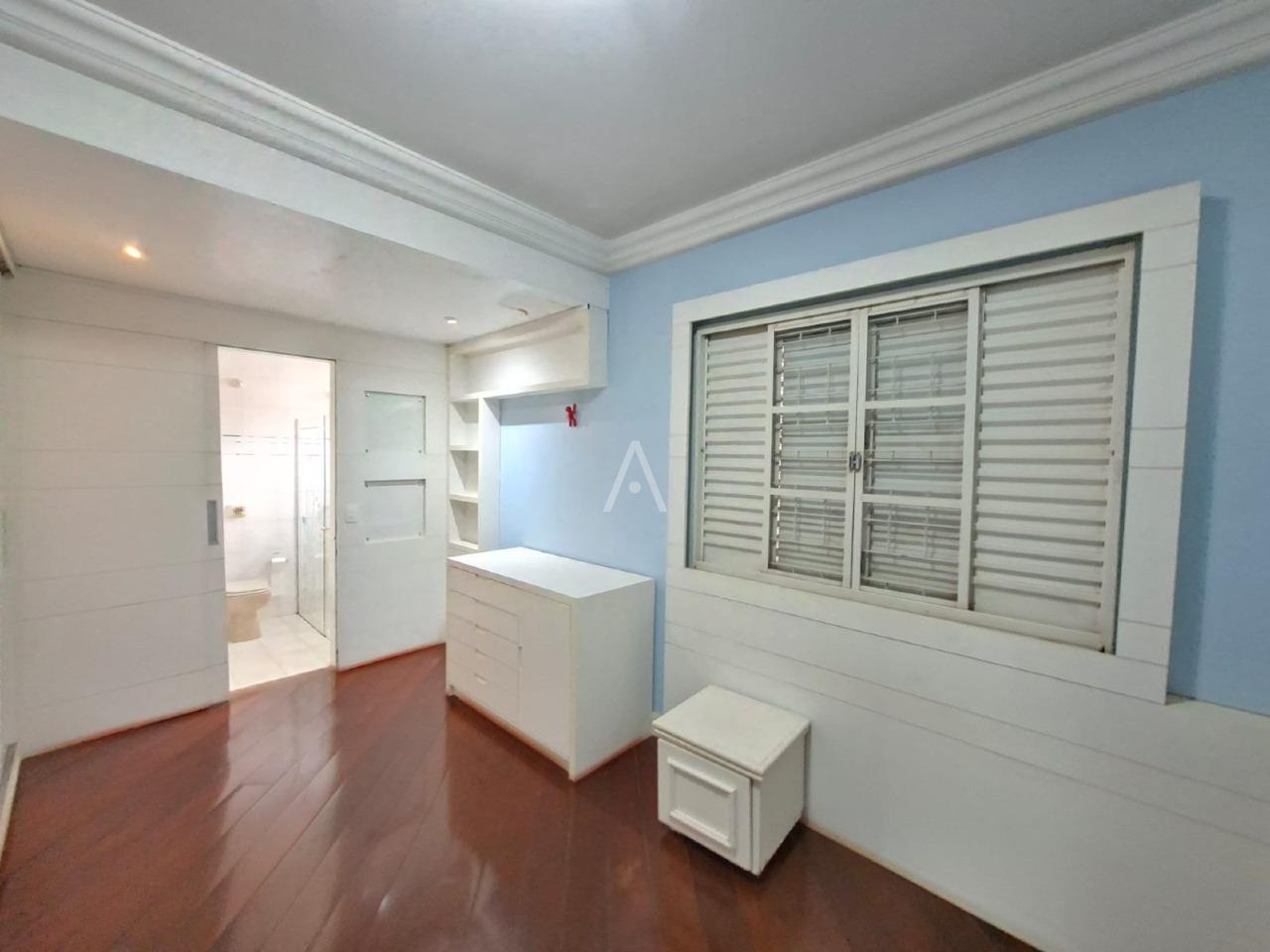 Sobrado para para aluguel no Bairro MARIA LUIZA em CASCAVEL: SUITE 01