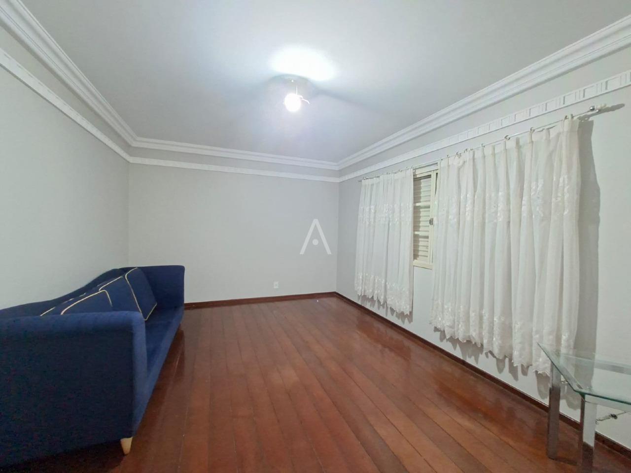 Sobrado para para aluguel no Bairro MARIA LUIZA em CASCAVEL: SALA TV