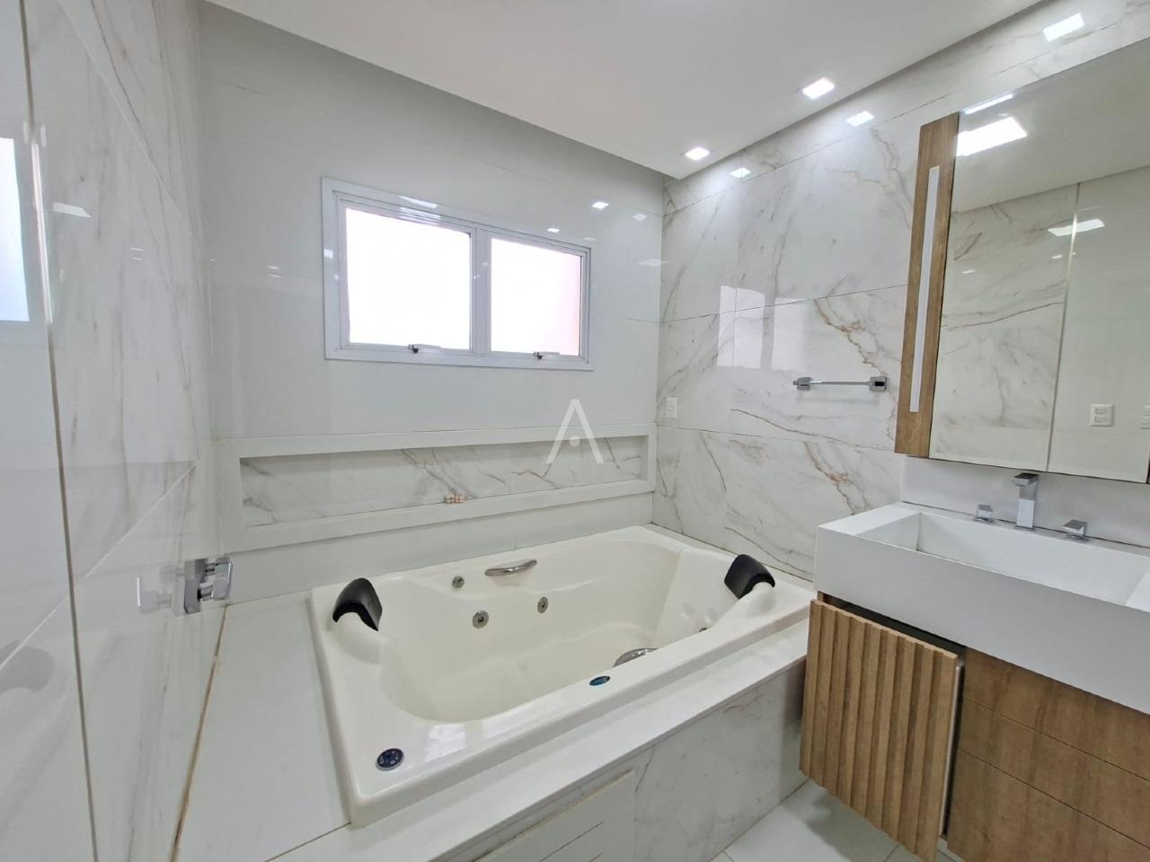 Sobrado para para aluguel no Bairro MARIA LUIZA em CASCAVEL: BANHEIRO SUITE MASTER 01