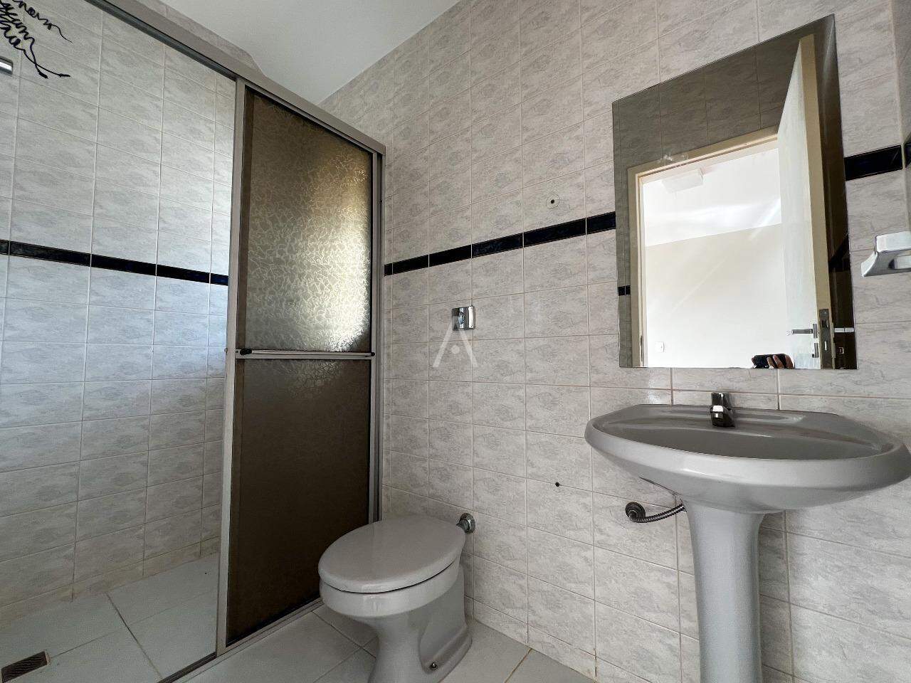 Sobrado para para aluguel no Bairro CENTRO em CASCAVEL: 