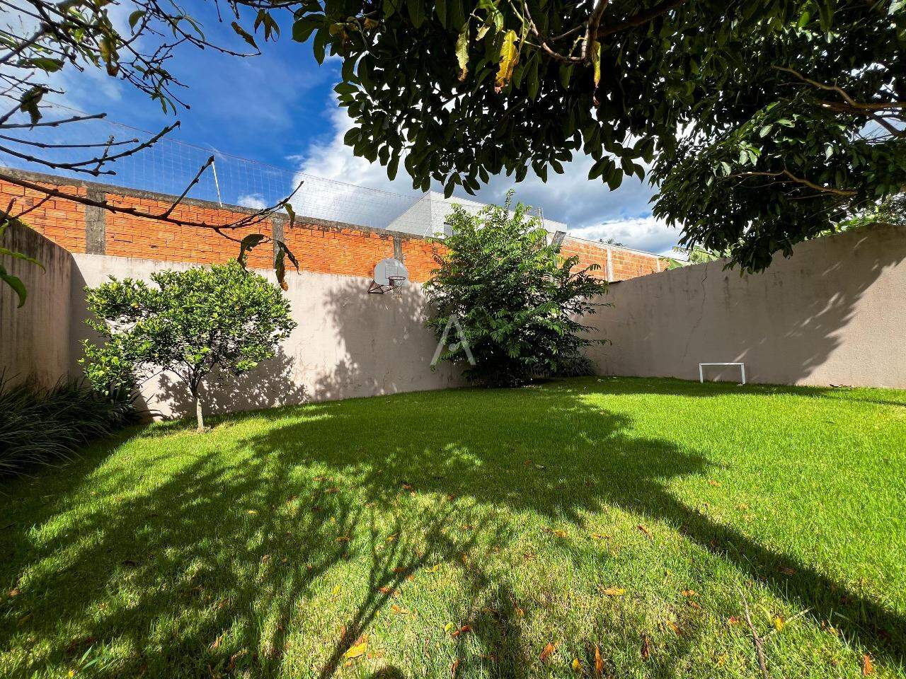 Sobrado para para aluguel no Bairro CENTRO em CASCAVEL: 