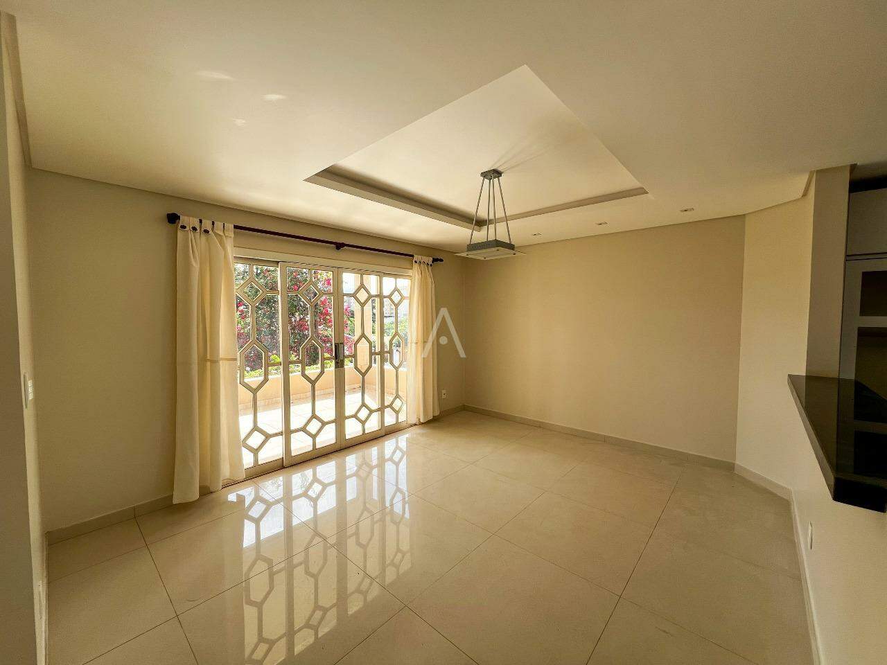 Sobrado para para aluguel no Bairro CENTRO em CASCAVEL: 