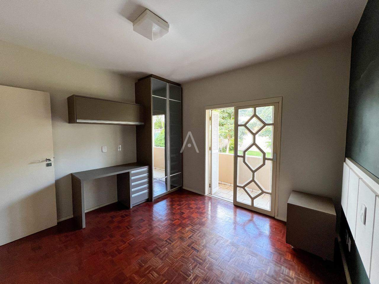 Sobrado para para aluguel no Bairro CENTRO em CASCAVEL: 