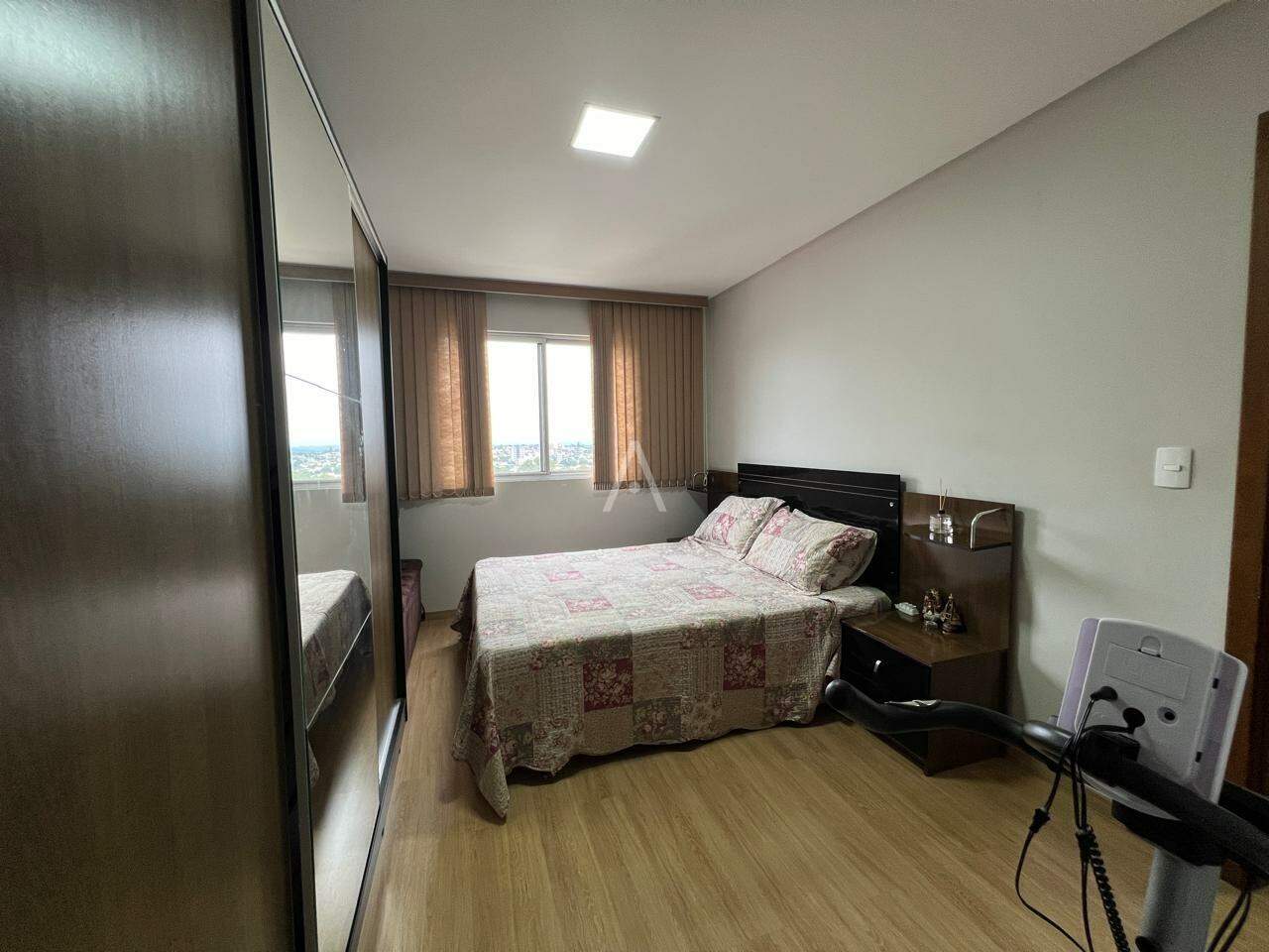 Apartamento para à venda no Bairro CENTRO em CASCAVEL: 