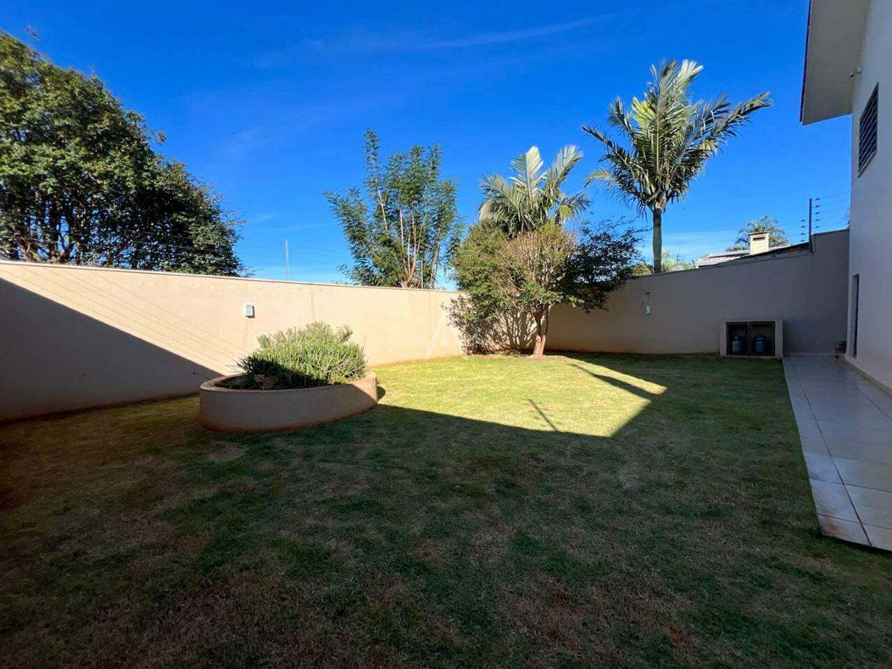 Casa Residencial para à venda no Bairro UNIVERSITARIO em CASCAVEL: 