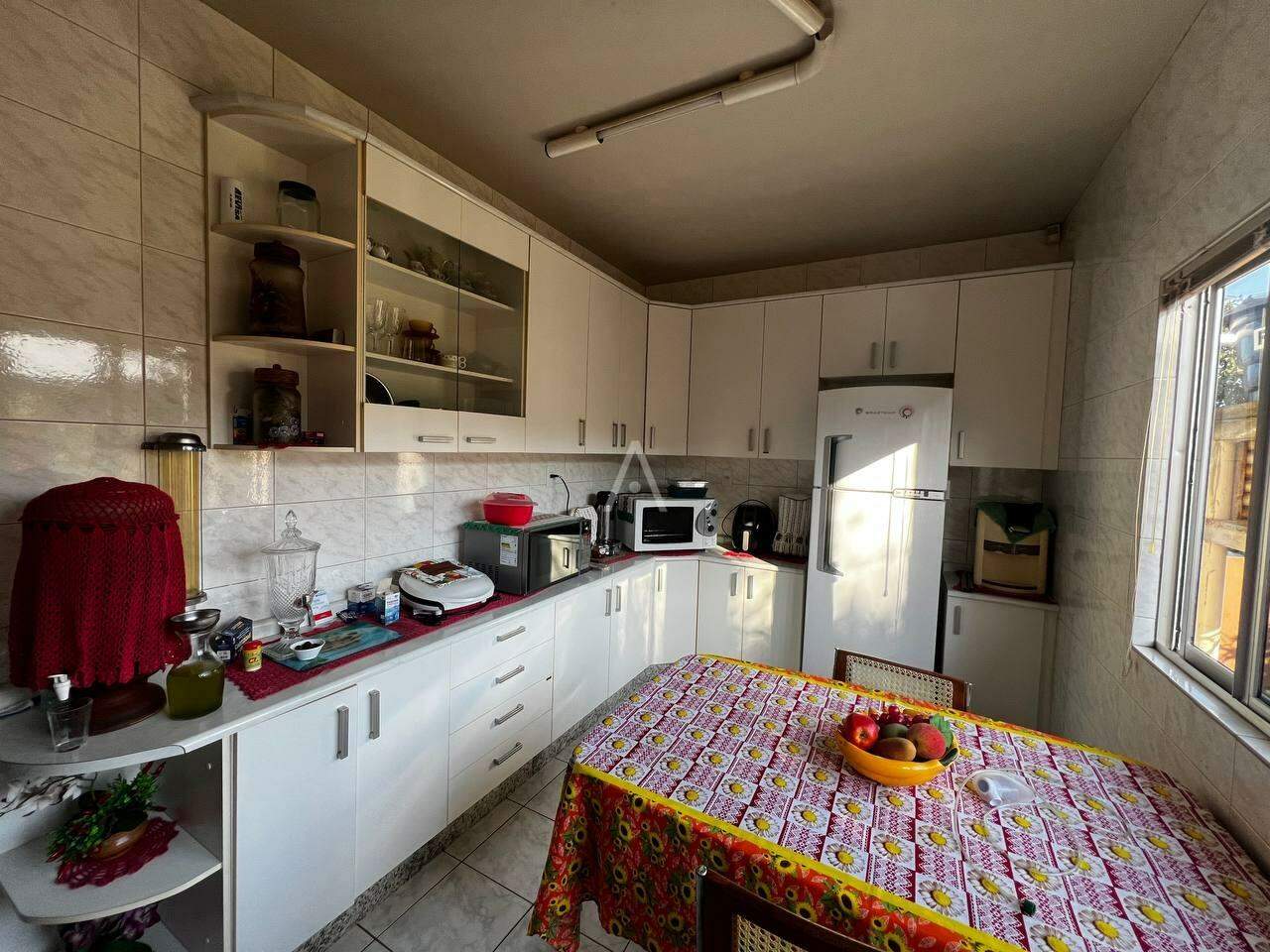 Casa Residencial para à venda no Bairro UNIVERSITARIO em CASCAVEL: 