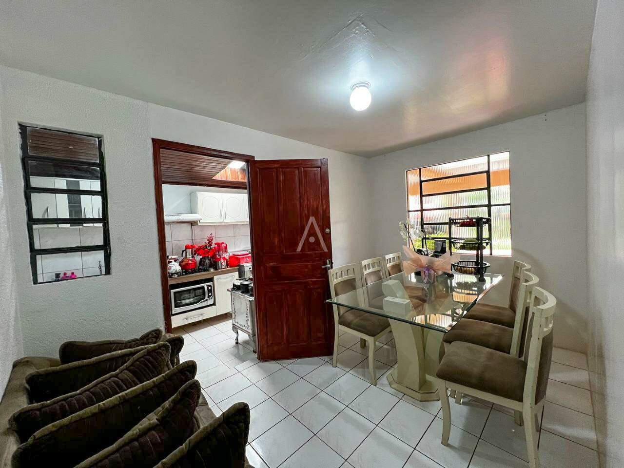 Casa Residencial para à venda no Bairro BRASILIA em CASCAVEL: