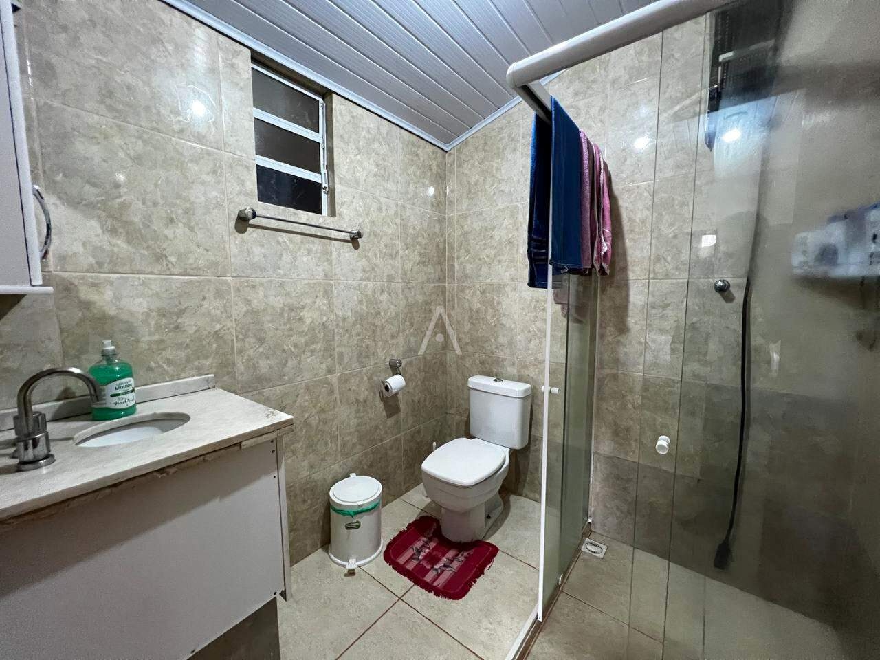 Casa Residencial para à venda no Bairro BRASILIA em CASCAVEL: 