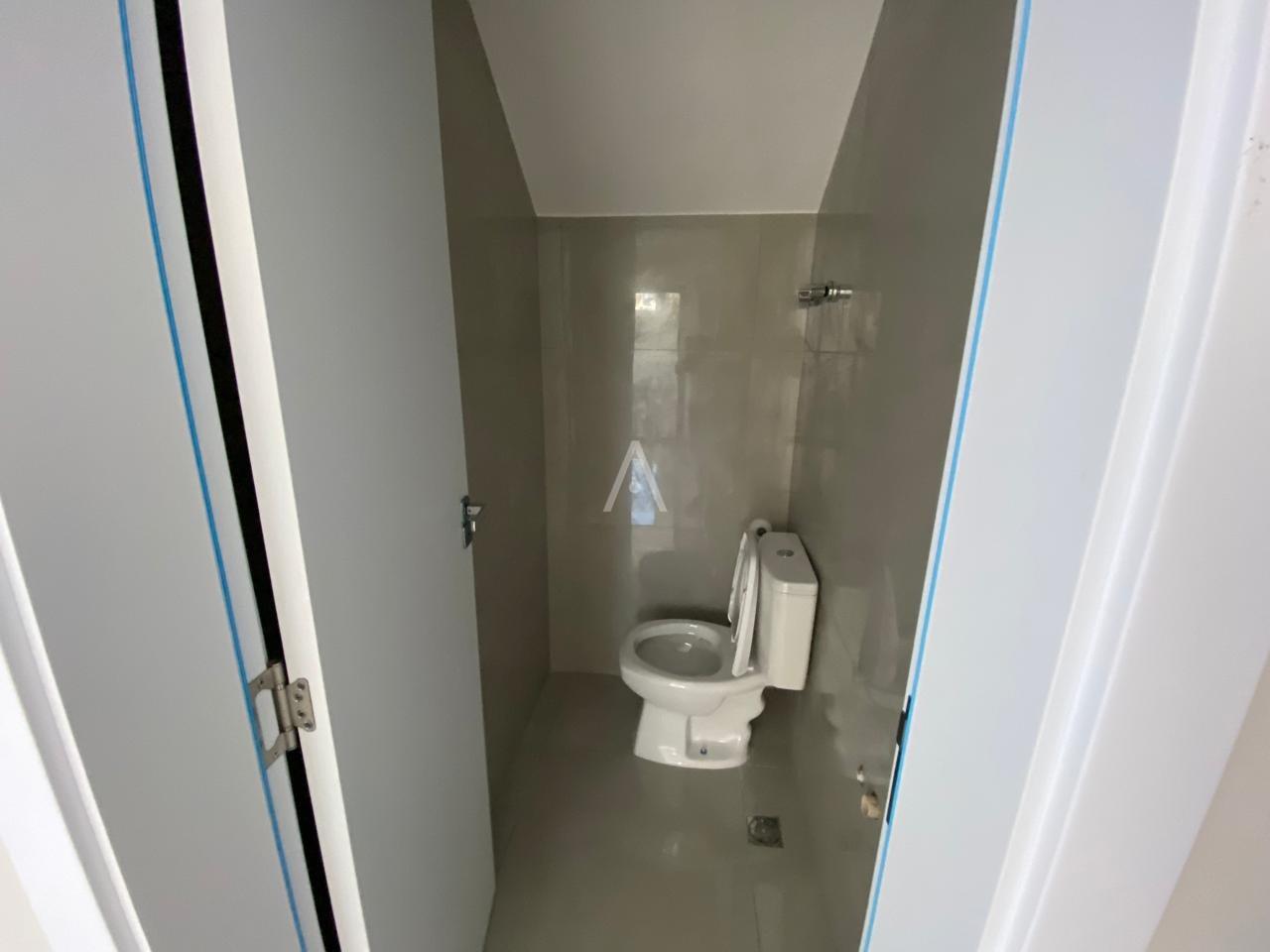 Sobrado para à venda no Bairro JARDIM GISELA em TOLEDO: 